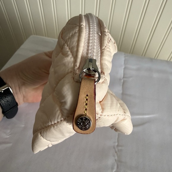 MZ Wallace Quilted Mica Cosmetic Makeup Toiletry Pouch Bag Case Light Pink New - Picture 4 of 10